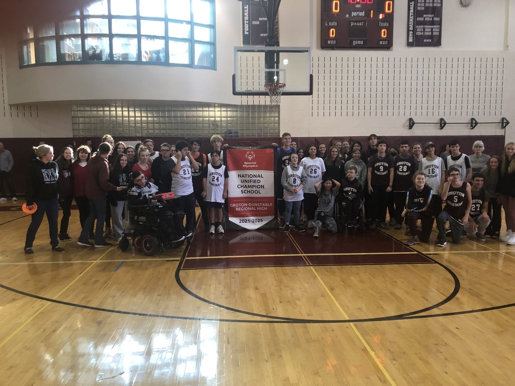 GDRHS Unified Basketball Team with our new banner.